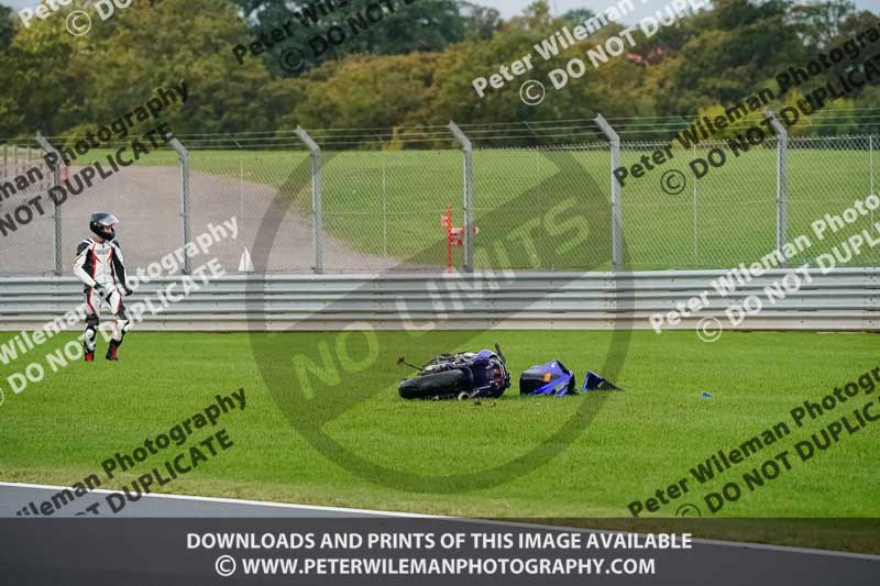 donington no limits trackday;donington park photographs;donington trackday photographs;no limits trackdays;peter wileman photography;trackday digital images;trackday photos